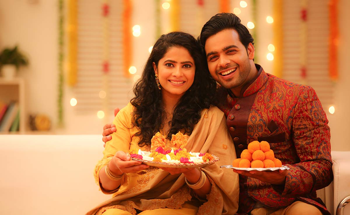 Embracing Traditions this Diwali: A Guide to Puja Vidhi and Sweet Delights