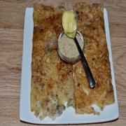 TEEN MAAR ONION RAVVA DOSA