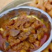 Masala Wada with Chicken curry