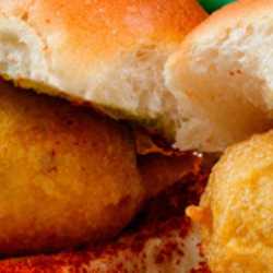 Masala Vada Pav